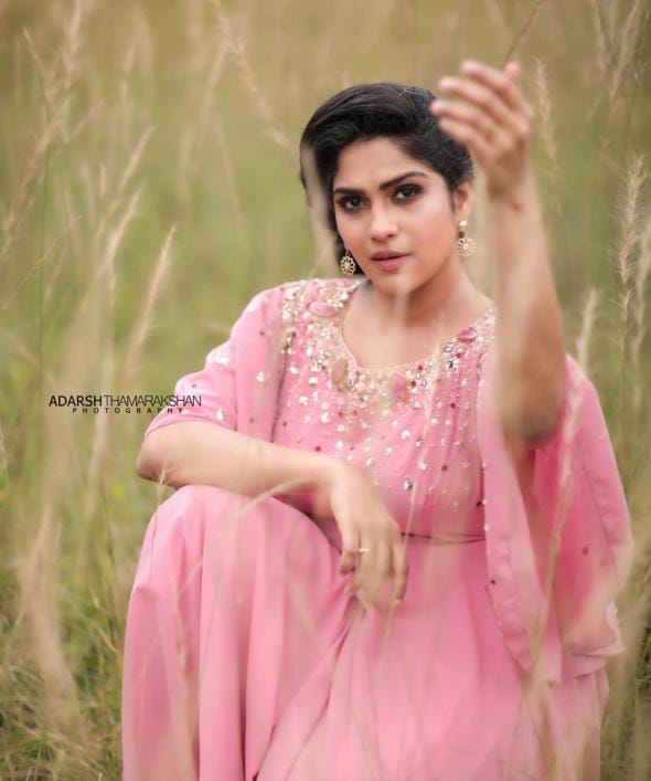 MILAN'S MAKEUP STUDIO CHARUMOODU